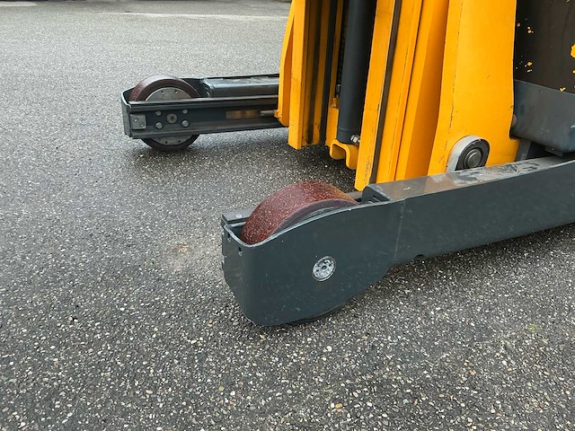 2011 jungheinrich etv 214 reach truck - afbeelding 9 van  18