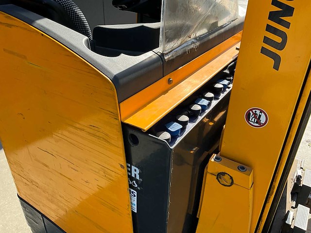 2011 jungheinrich etv214 reach truck - afbeelding 4 van  21