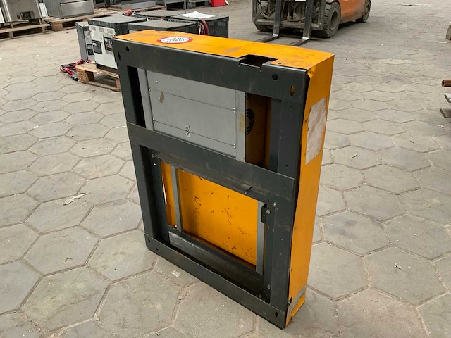 2011 jungheinrich slh40i acculader - afbeelding 3 van  5