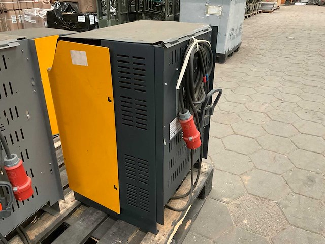 2011 jungheinrich slt100 acculader - afbeelding 3 van  5