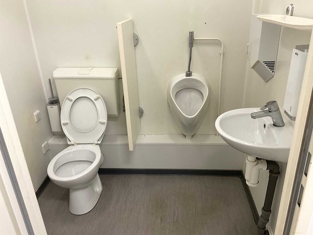 2011 kantoorunits / schakelunits (24x) - afbeelding 65 van  74