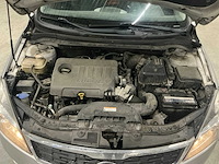 2011 kia cee'd sporty wagon personenauto - afbeelding 11 van  13