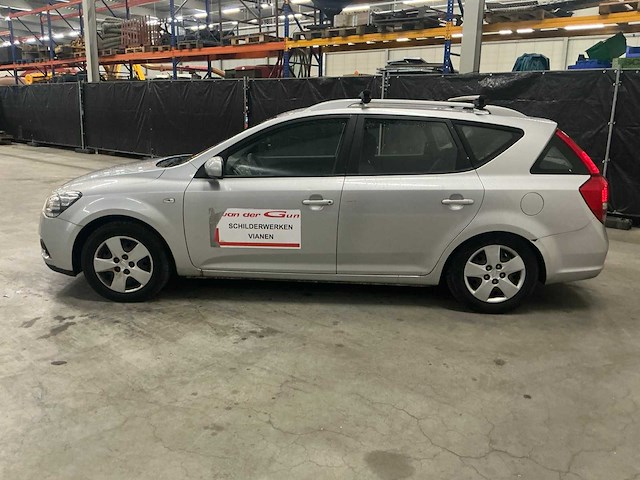 2011 kia cee'd sporty wagon personenauto - afbeelding 10 van  13