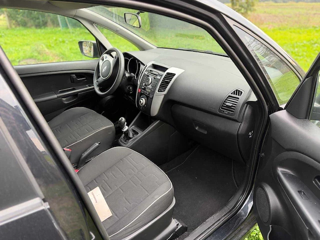 2011 kia venga 1.4 cvvt x-tra personenauto - afbeelding 2 van  13