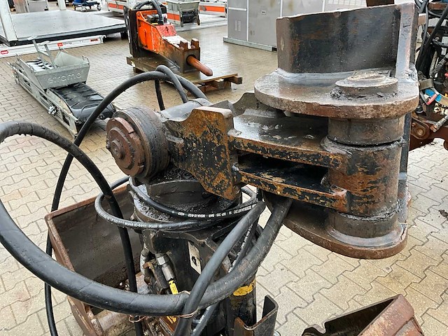 2011 kinshofer c18ve-60 schalengrijper - afbeelding 8 van  12