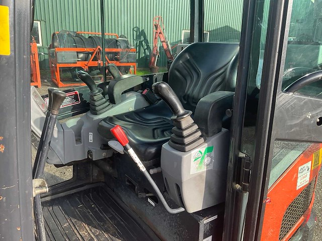 2011 kubota kx016-4 minigraafmachine - afbeelding 7 van  23