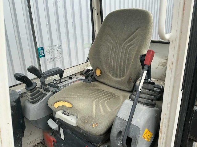 2011 kubota kx41-3v minigraver – 1.720 kg – 1.000 mm bak - afbeelding 3 van  31