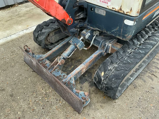 2011 kubota kx41-3v minigraver – 1.720 kg – 1.000 mm bak - afbeelding 31 van  31
