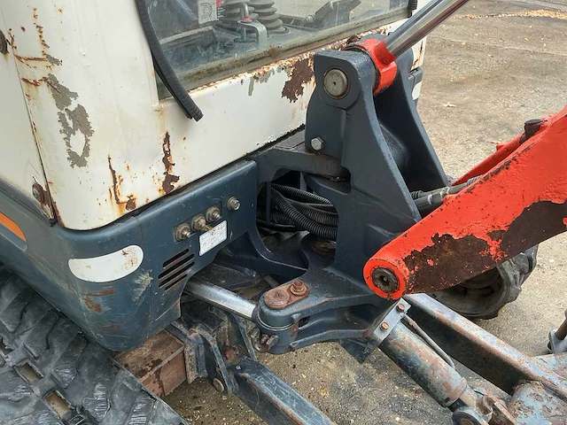 2011 kubota kx41-3v minigraver – 1.720 kg – 1.000 mm bak - afbeelding 3 van  31