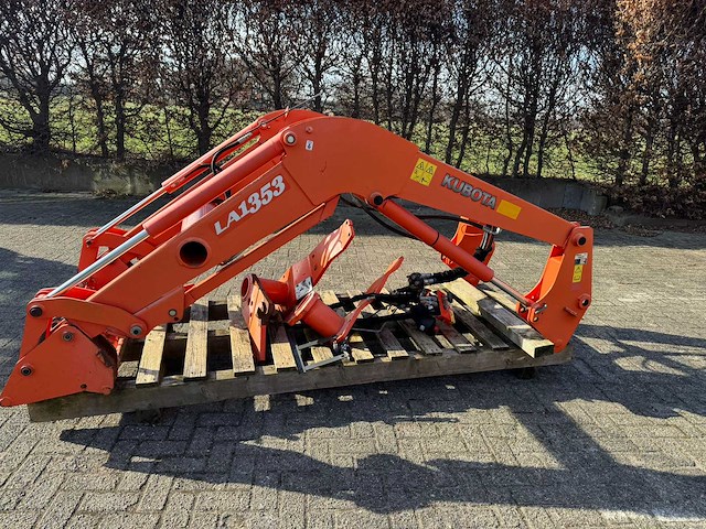 2011 kubota la1353 voorlader - afbeelding 3 van  5