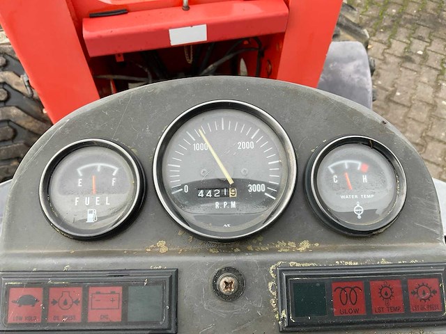 2011 kubota r520nh shovel - afbeelding 11 van  34