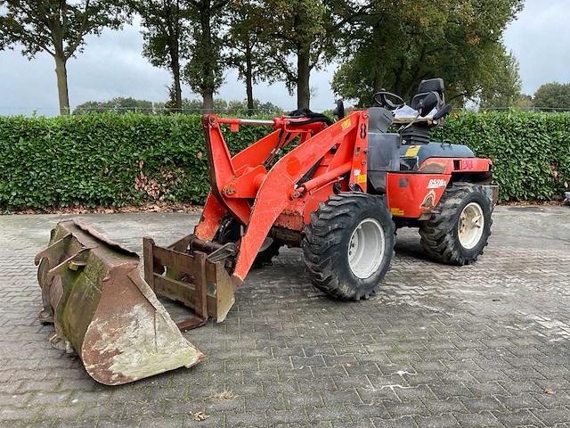 2011 kubota r520nh shovel - afbeelding 1 van  34