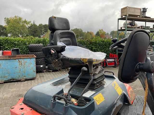 2011 kubota r520nh shovel - afbeelding 27 van  34