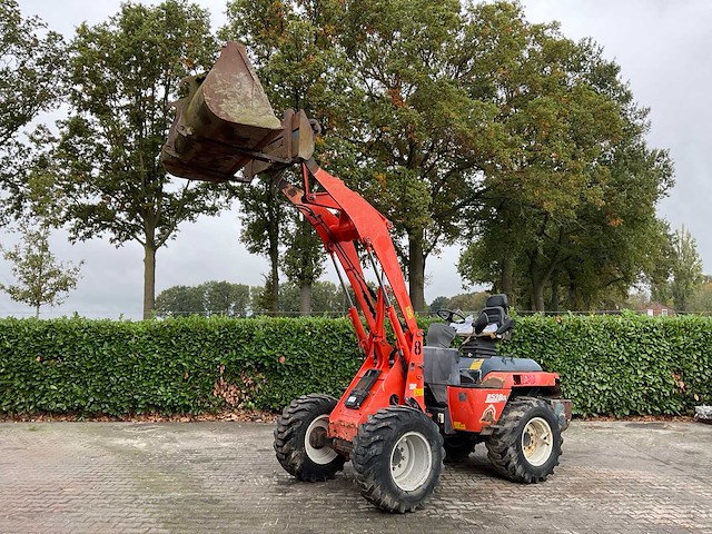 2011 kubota r520nh shovel - afbeelding 2 van  34