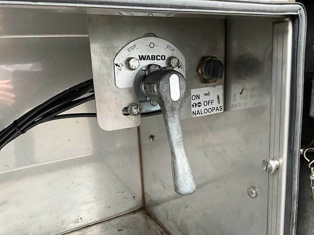 2011 lag o3gt50 platte oplegger ol-66-lv - afbeelding 15 van  26