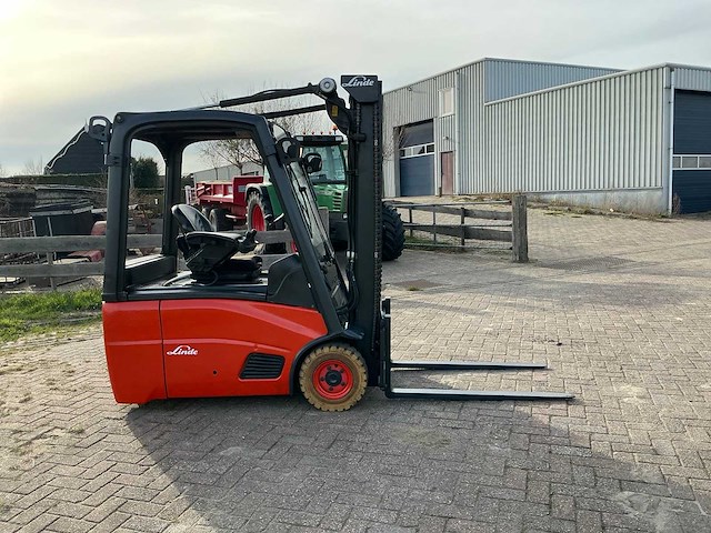 2011 linde e16-01 vorkheftruck - afbeelding 12 van  16