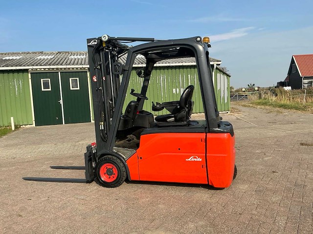 2011 linde e16l-01 vorkheftruck - afbeelding 12 van  15