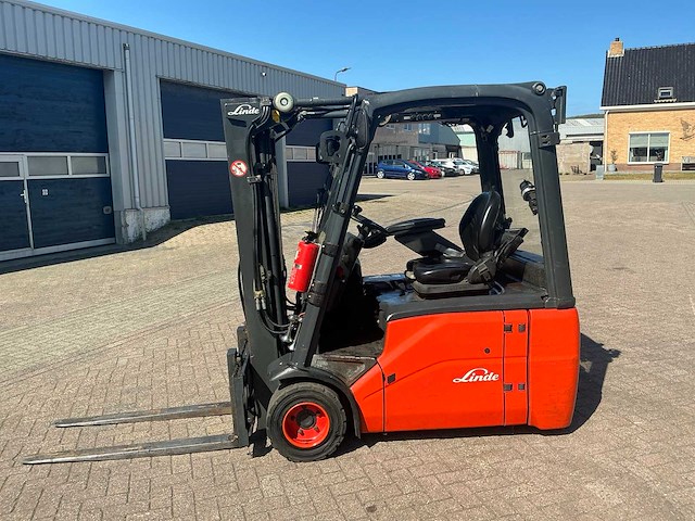 2011 linde e18 vorkheftruck - afbeelding 15 van  18