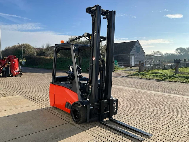 2011 linde e18l-01 vorkheftruck - afbeelding 12 van  13
