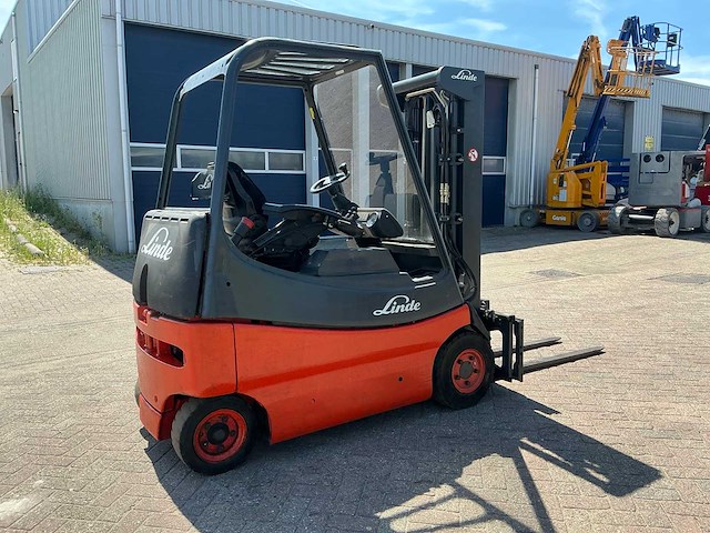 2011 linde e20-02 vorkheftruck - afbeelding 8 van  12