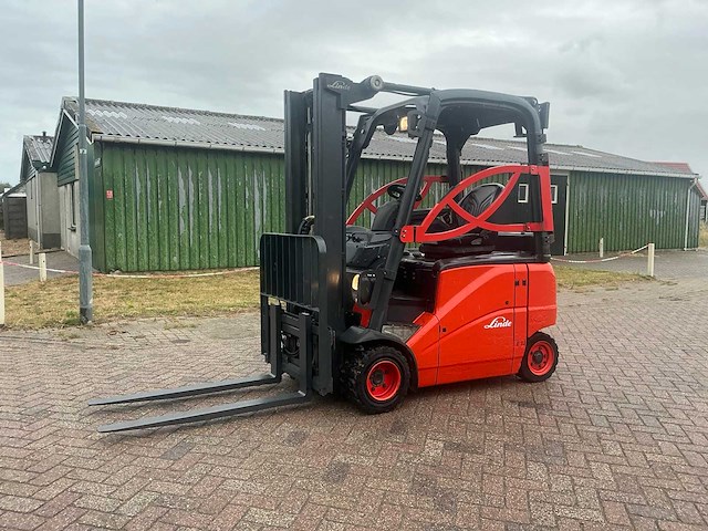 2011 linde e20 vorkheftruck - afbeelding 1 van  15