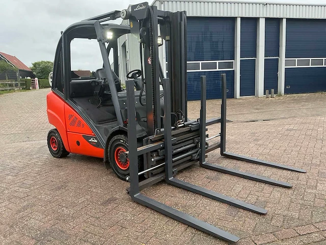 2011 linde h35t-01 vorkheftruck - afbeelding 8 van  14