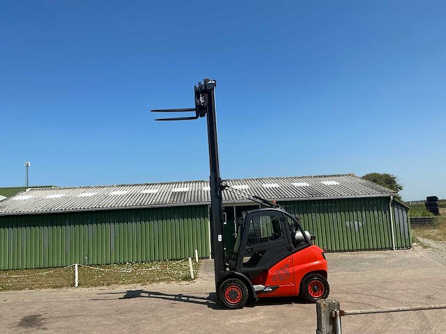 2011 linde h40t-01 vorkheftruck - afbeelding 15 van  16
