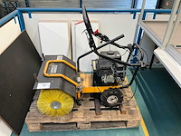 2011 lumag km600 zelfrijdende veegmachine - afbeelding 1 van  5