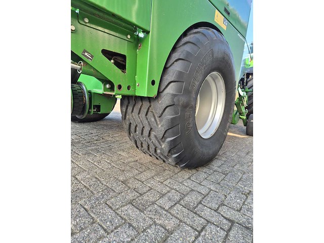 2011 mchale fusion 2 balenpers - afbeelding 9 van  9