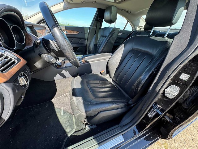 2011 mercedes-benz cls-klasse 350 personenauto - afbeelding 9 van  33