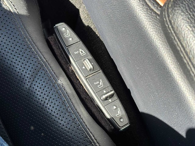 2011 mercedes-benz cls-klasse 350 personenauto - afbeelding 16 van  33