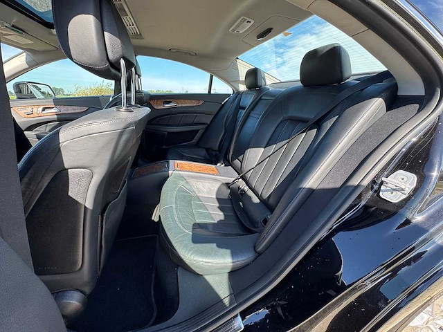 2011 mercedes-benz cls-klasse 350 personenauto - afbeelding 19 van  33