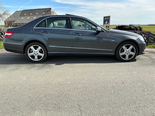 2011 mercedes-benz e-klasse 200 cdi avantgarde - personenauto - afbeelding 9 van  10