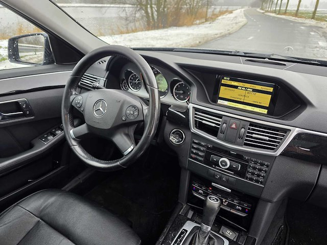 2011 mercedes-benz e-klasse 200 cdi personenauto - afbeelding 7 van  32