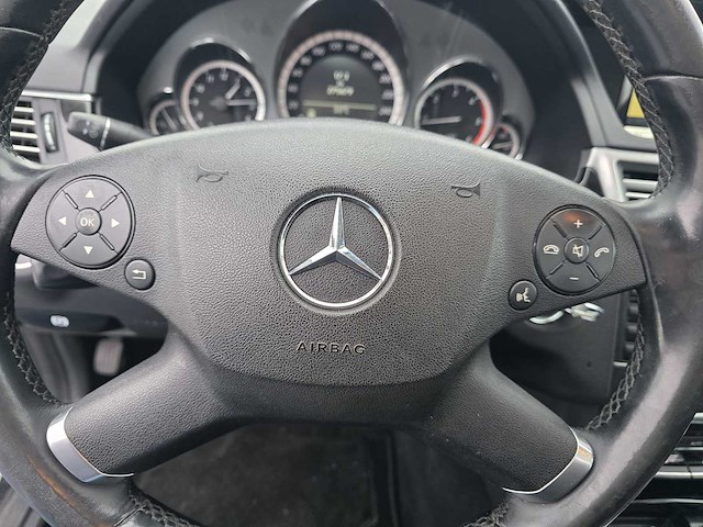 2011 mercedes-benz e-klasse 200 cdi personenauto - afbeelding 8 van  32