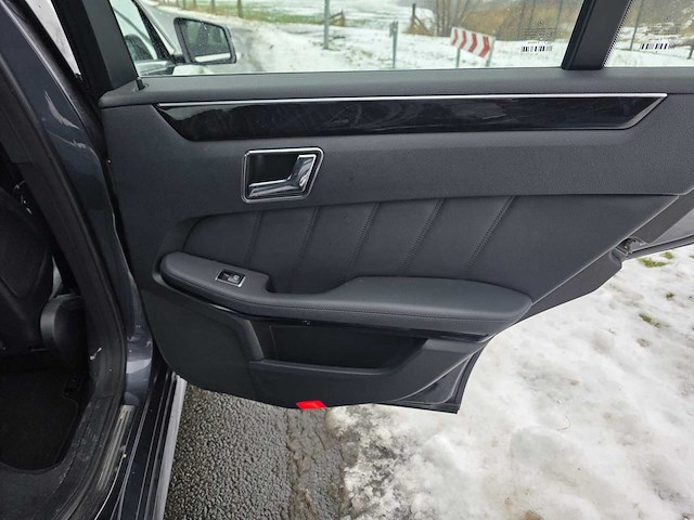 2011 mercedes-benz e-klasse 200 cdi personenauto - afbeelding 20 van  32