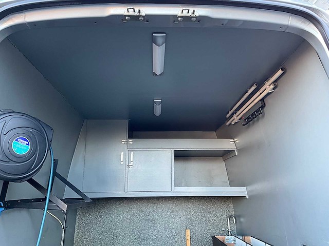 2011 mercedes-benz sprinter 318cdi motorcross camper - afbeelding 10 van  46