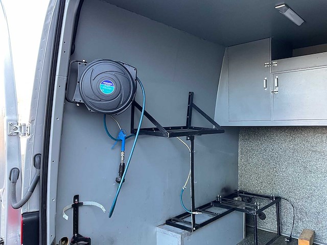 2011 mercedes-benz sprinter 318cdi motorcross camper - afbeelding 11 van  46