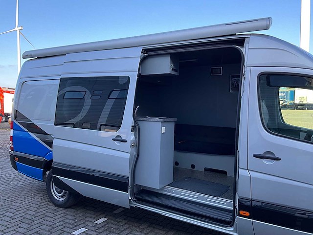 2011 mercedes-benz sprinter 318cdi motorcross camper - afbeelding 13 van  46