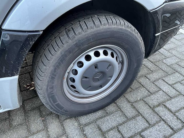 2011 mercedes-benz sprinter 318cdi motorcross camper - afbeelding 31 van  49