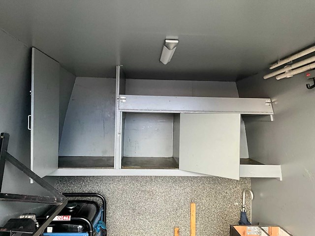 2011 mercedes-benz sprinter 318cdi motorcross camper - afbeelding 33 van  49