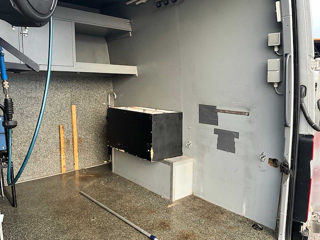 2011 mercedes-benz sprinter 318cdi motorcross camper - afbeelding 9 van  49