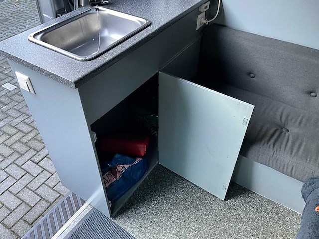 2011 mercedes-benz sprinter 318cdi motorcross camper - afbeelding 13 van  49