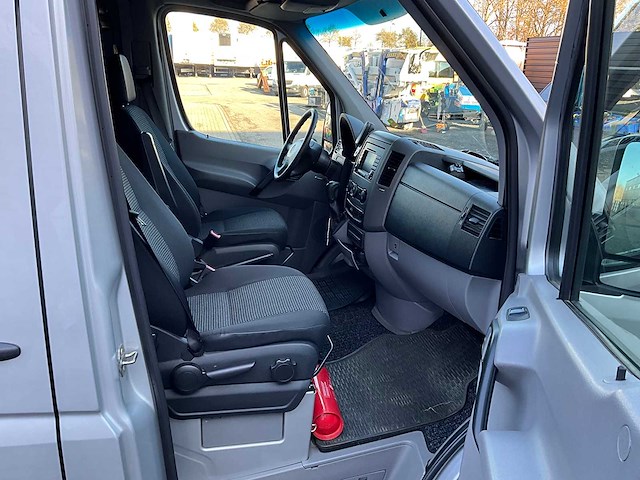 2011 mercedes-benz sprinter 318cdi motorcross camper - afbeelding 37 van  49