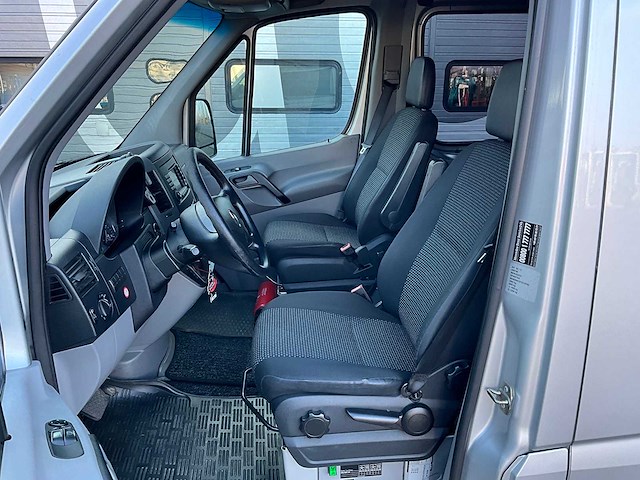 2011 mercedes-benz sprinter 318cdi motorcross camper - afbeelding 45 van  49