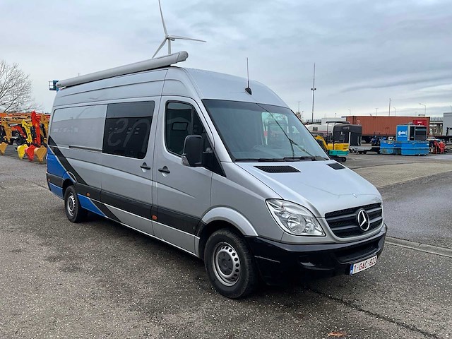2011 mercedes-benz sprinter 318cdi motorcross camper - afbeelding 29 van  49