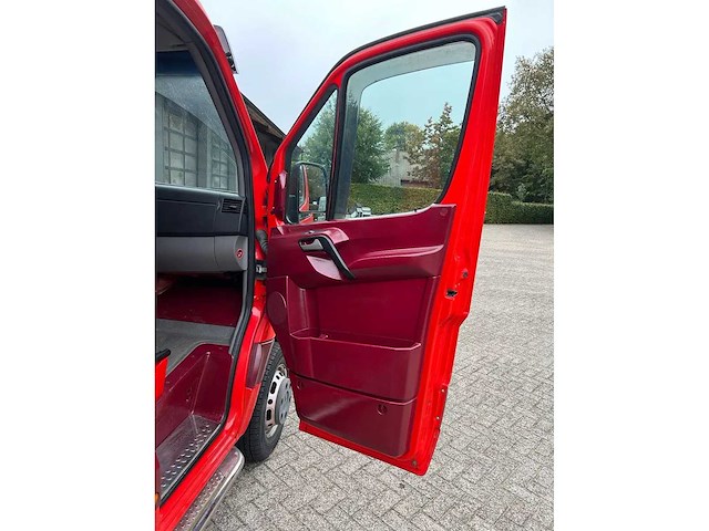 2011 mercedes-benz sprinter 519 4x4 bedrijfswagen - afbeelding 2 van  10