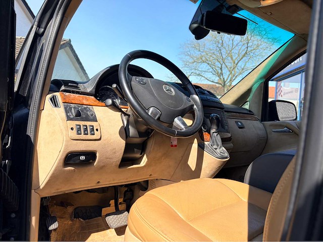 2011 mercedes-benz viano benzine vip bus automaat - afbeelding 2 van  17