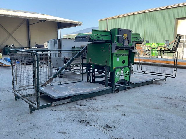 2011 miedema mb55 kistenvuller - afbeelding 4 van  7