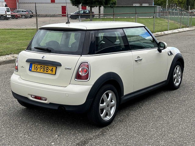 2011 mini 1.6 one minimalist business line personenauto - afbeelding 3 van  27